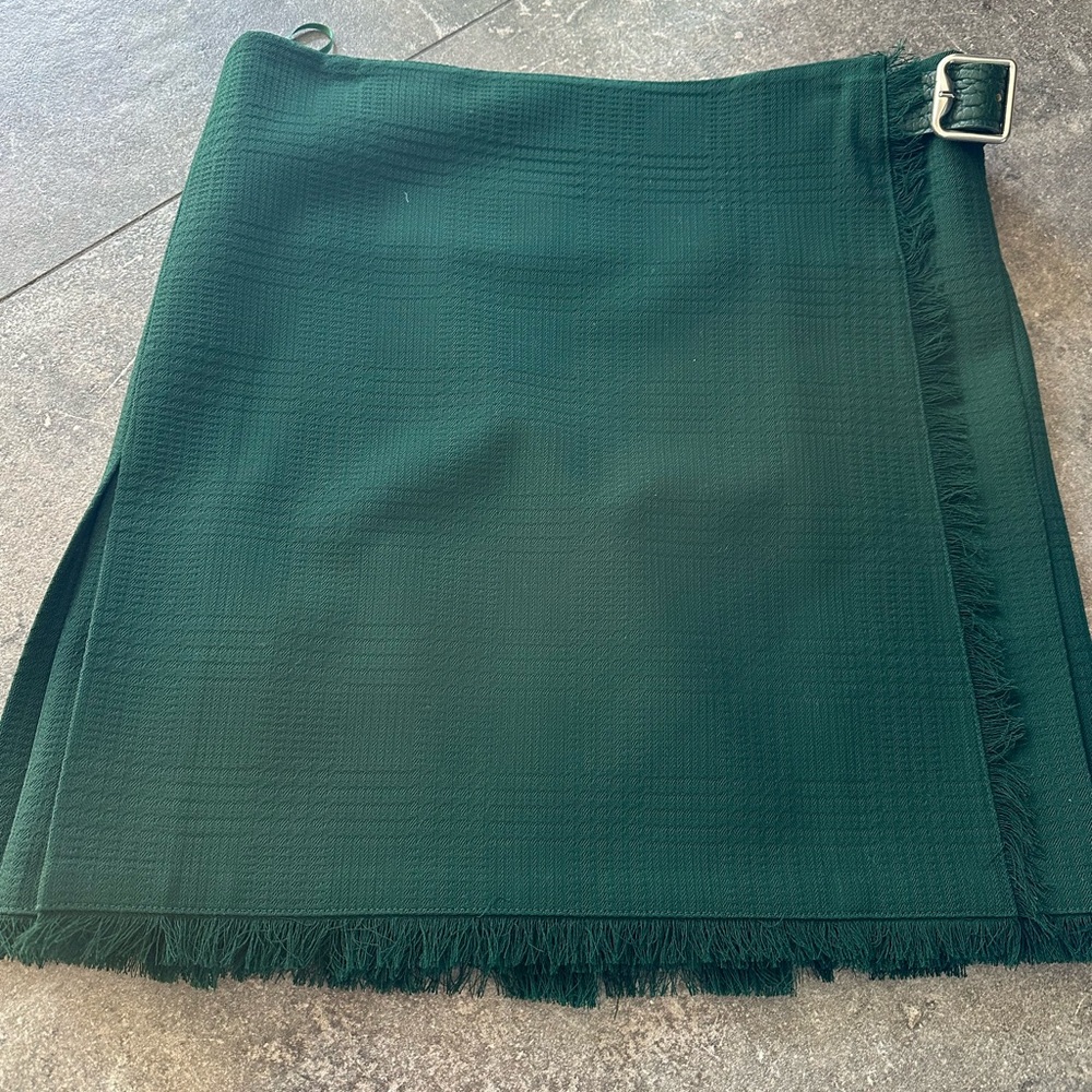 Authentic Burberry Pleated Mini Skirt – Green Wool – Fringe Hem – Size 4